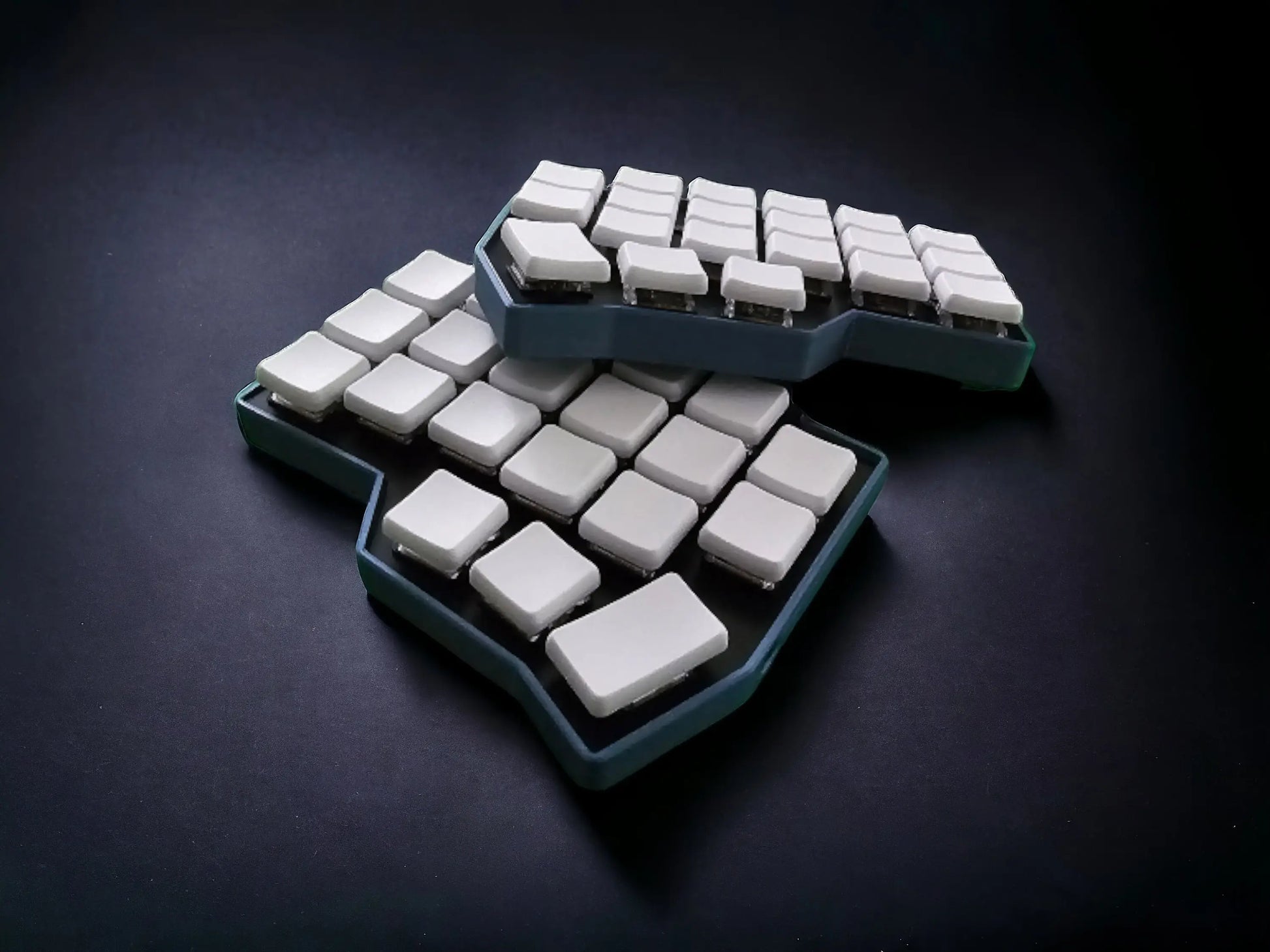 Corne Mini v4 (3x5): Split Ergonomic Keyboard with Tenting Kit Corne Mini v4 (3x5): Split Ergonomic Keyboard with Tenting Kit